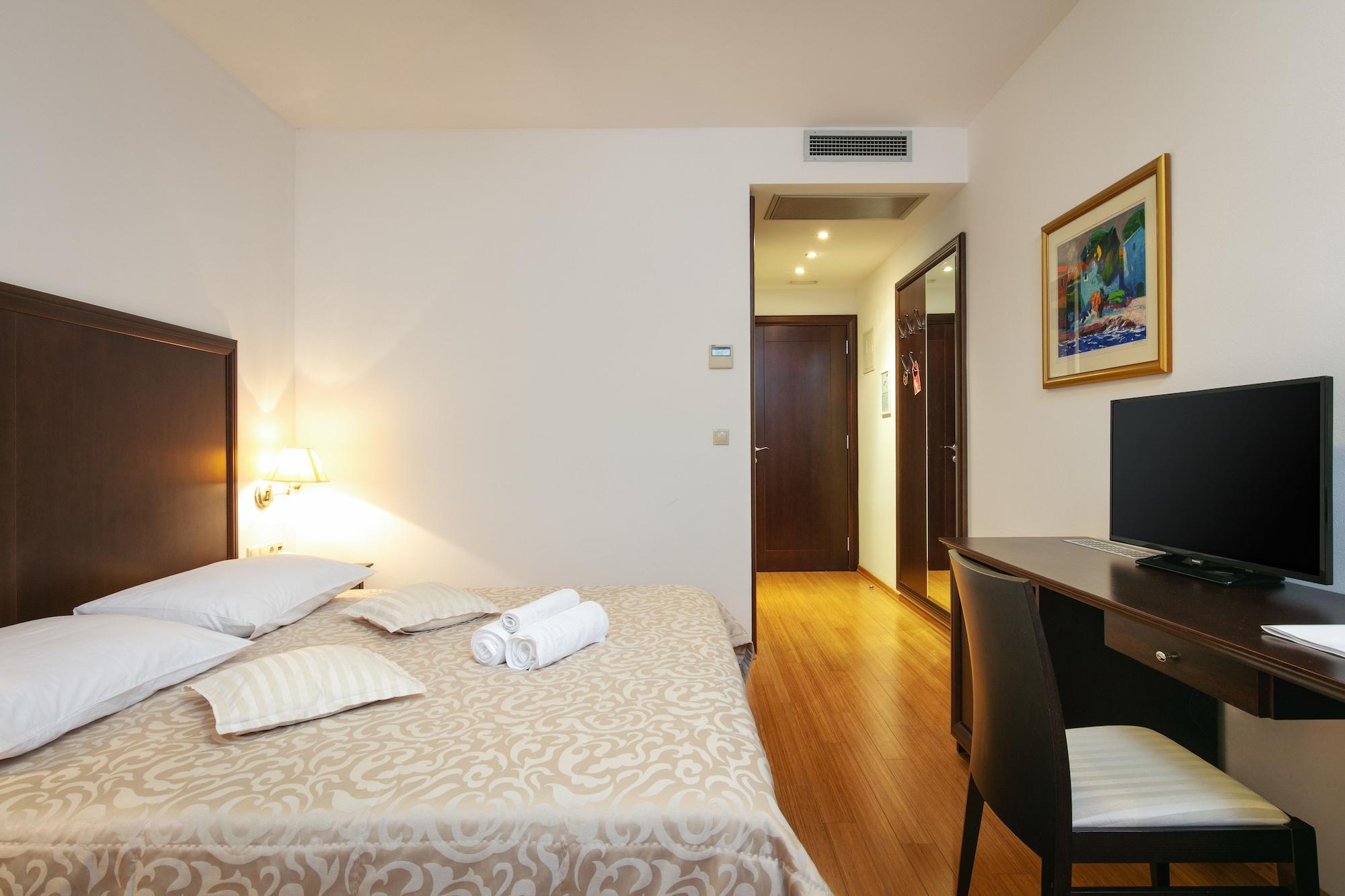 Hotel Croatia Baška Voda Exterior foto